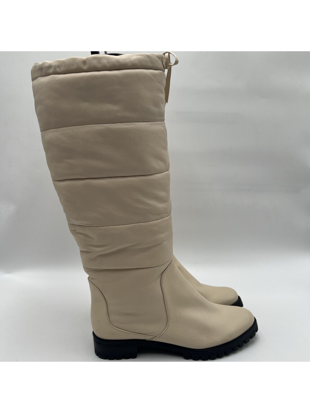 Alexandre Birman Clarita Puff waterproof nappa leather boots in Cream Size 35.5